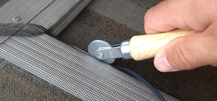 metal screen door repair in San Martin